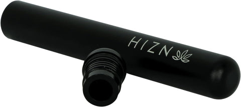 HIZN Pre-Roll Hülle in Schwarz mit Schraubdeckel, Seitenansicht ohne Hintergrund